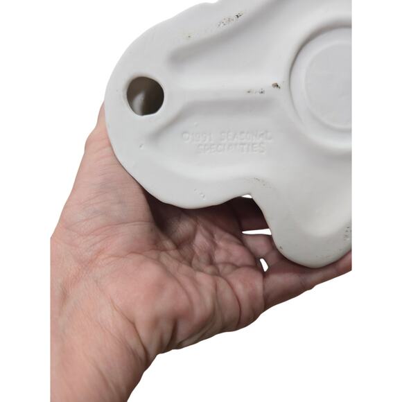 Christmas valley lighted winter barn - Picture 8 of 9